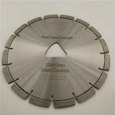 Silver 12 Inch Early Entry Diamond Concrete Saw Blades Soff Cut Skid Plates