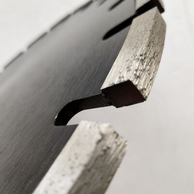 450mm Laser Loop Diamond Concrete Saw Blade for Airport Traffic Road Cutting